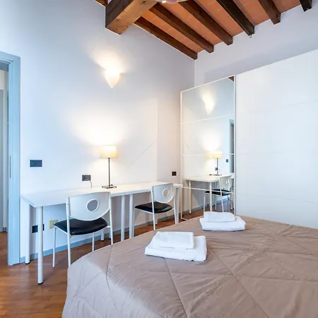 Guesthost - Shiny X3! Apartament *