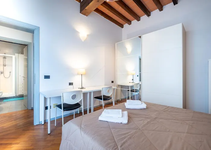 Guesthost - Shiny X3! Apartament *