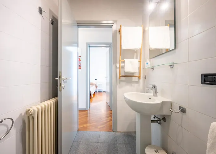Apartament Guesthost - Shiny X3! Parma