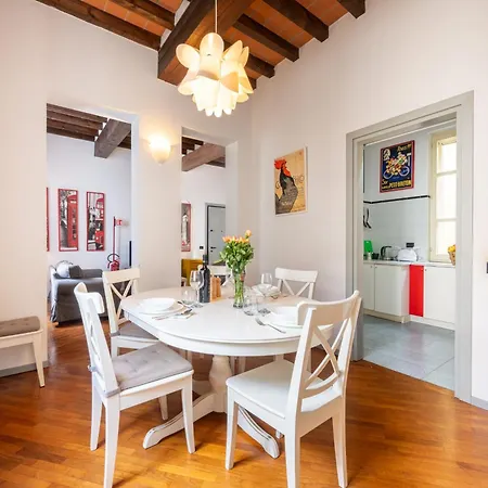 Apartamento Guesthost - Shiny X3! Parma