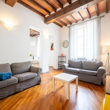 Apartment Guesthost - Shiny X5! *